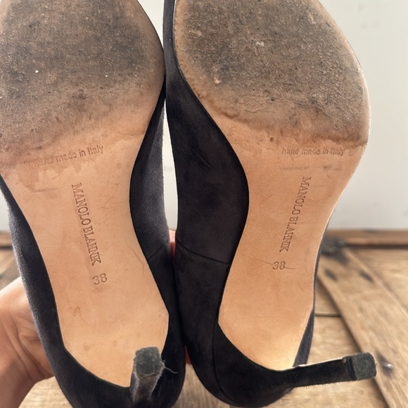 Manolo Blahnik Suede Pumps - Size 38 - Picture 7 of 12